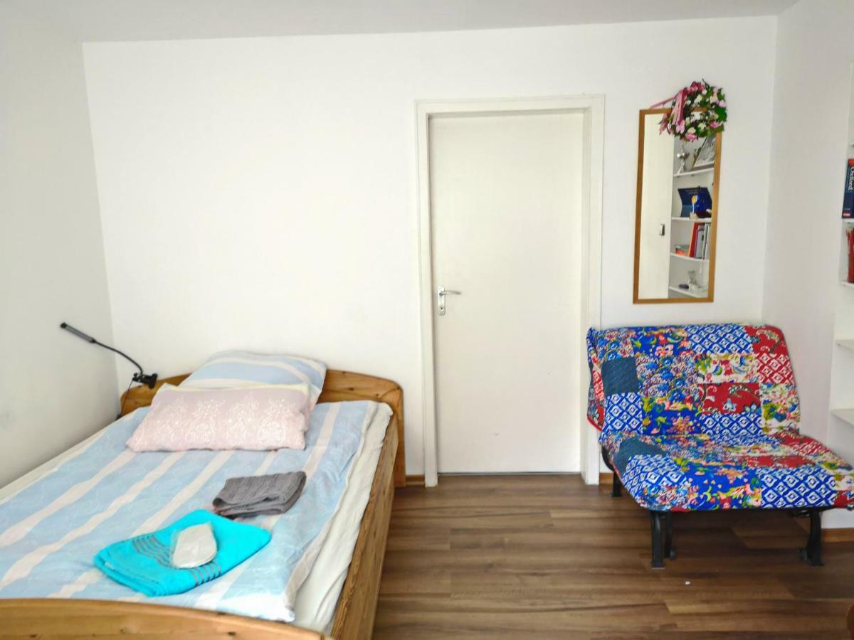 Near Underground Station Appartement